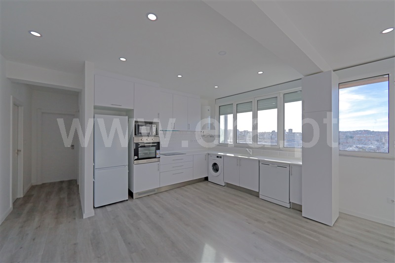 Apartamento T2 / Amadora, Falagueira-Venda Nova