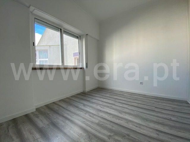 Apartamento T2 / Odivelas, Póvoa de Santo Adrião e Olival Basto