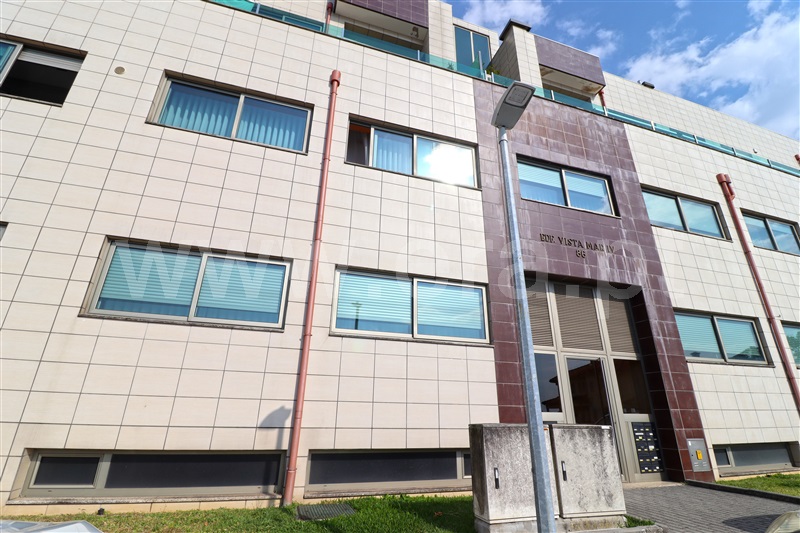 Apartamento T2 / Santa Maria da Feira, Escapães