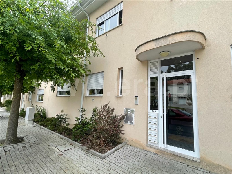 Apartamento T2 / Vila Nova de Famalicão, Arnoso (Santa Maria e Santa Eulália) e Sezures