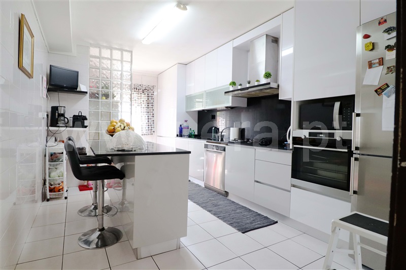 Apartamento T3 / Santa Maria da Feira, Santa Maria de Lamas