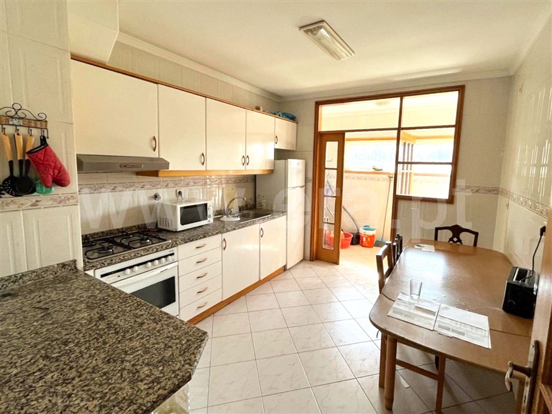 Apartamento T3 / Vila Nova de Famalicão, Antas e Abade de Vermoim