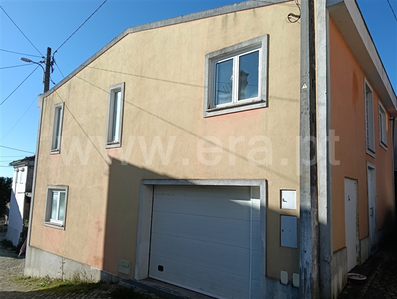 Moradia em Banda T2 Penalva do Castelo, Real - 1456461 - 2
