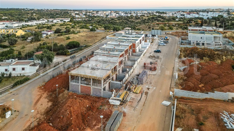 Moradia em Banda T3 com Luxo Lagoa, Estômbar e Parchal - 1395826 - 10