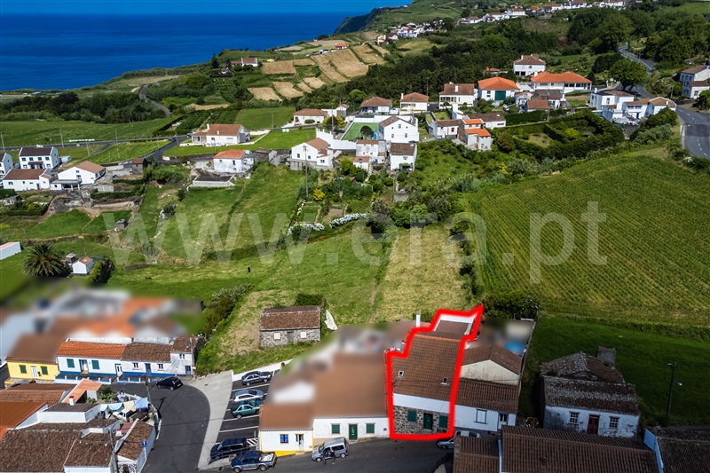 Moradia Geminada T3 / Nordeste, Santana