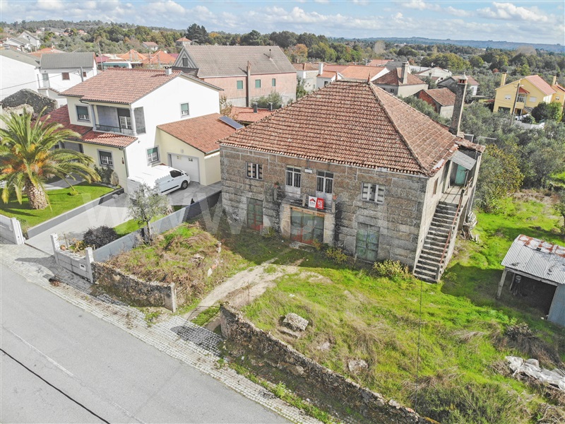 Moradia Isolada / Sátão, Douro Calvo