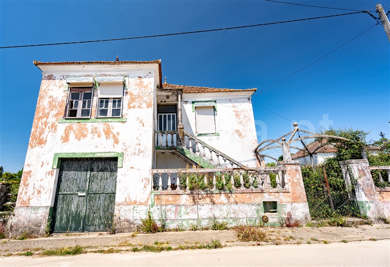 Moradia Isolada T3 / Lousã, Foz de Arouce e Casal de Ermio