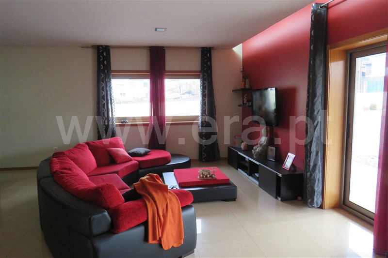 Moradia Isolada T3 Oliveira de Azeméis, Carregosa - 1230462 - 4