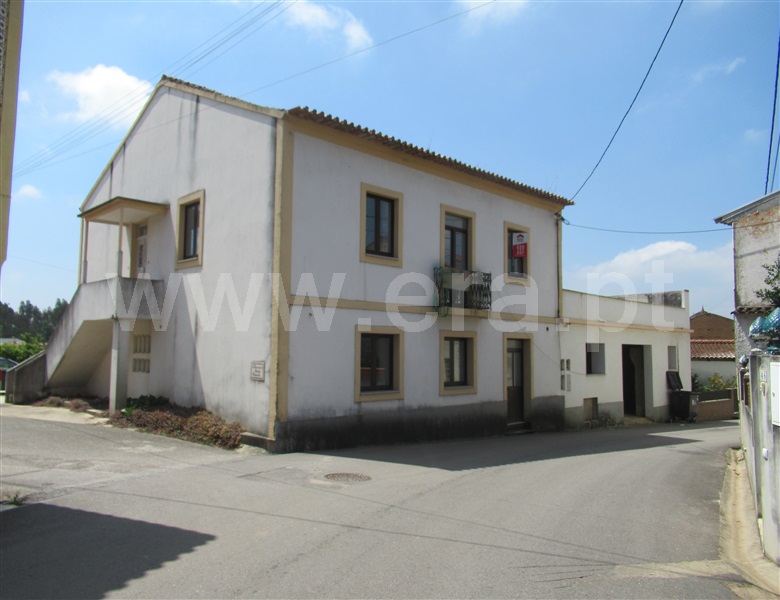 Moradia Isolada T4 / Águeda, Travassô