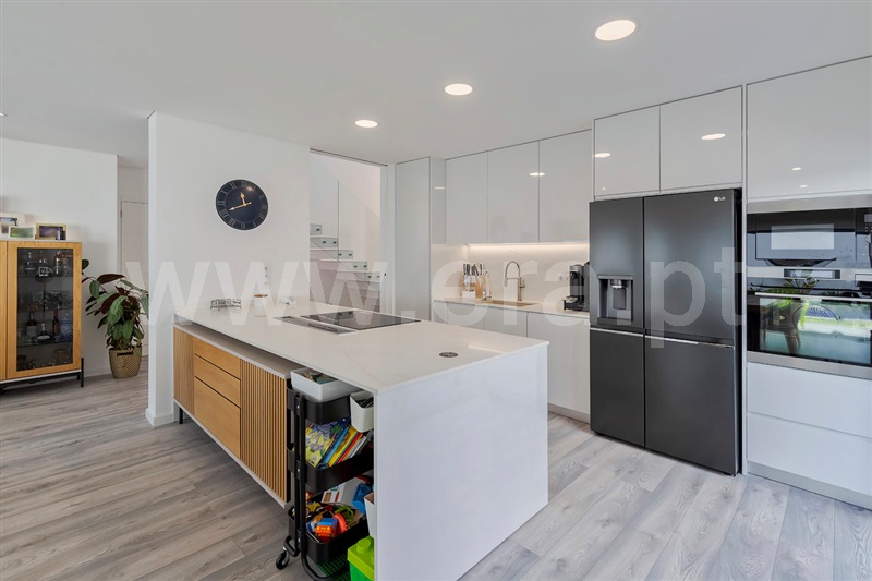 Moradia T4 à venda em Quinta de Valadares, Seixal — foto 12