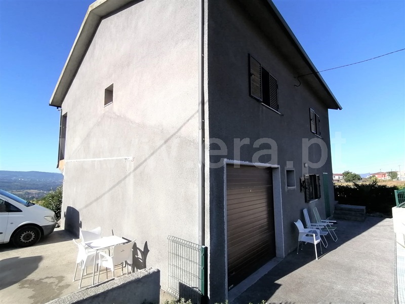Moradia Isolada T5 Chaves, Mairos - 1113834 - 2