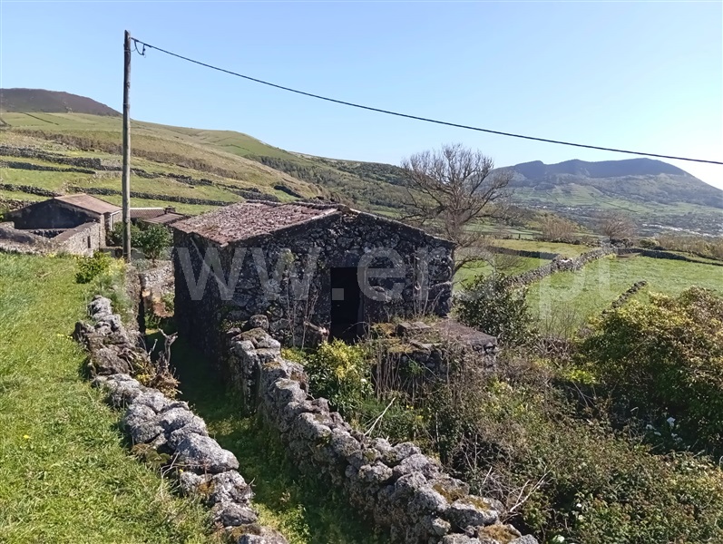 Moradia Rústica / Santa Cruz da Graciosa, Luz
