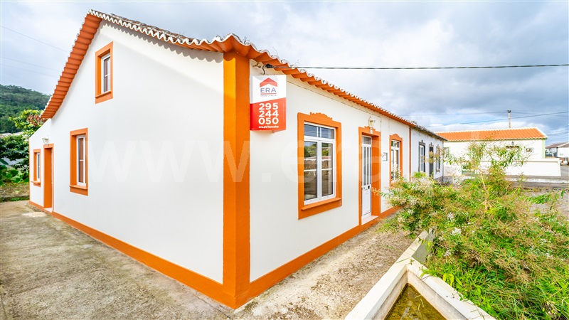 Moradia T2 / Praia da Vitória, Fontinhas
