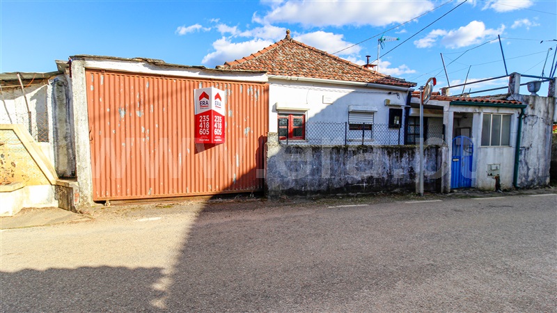 Moradia T3 / Tábua, Mouronho