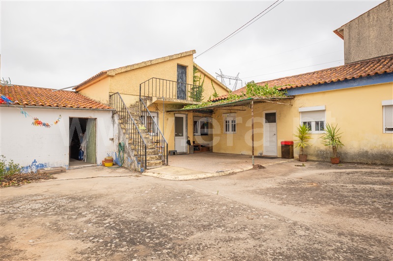 Moradia T4 / Alcobaça, Benedita