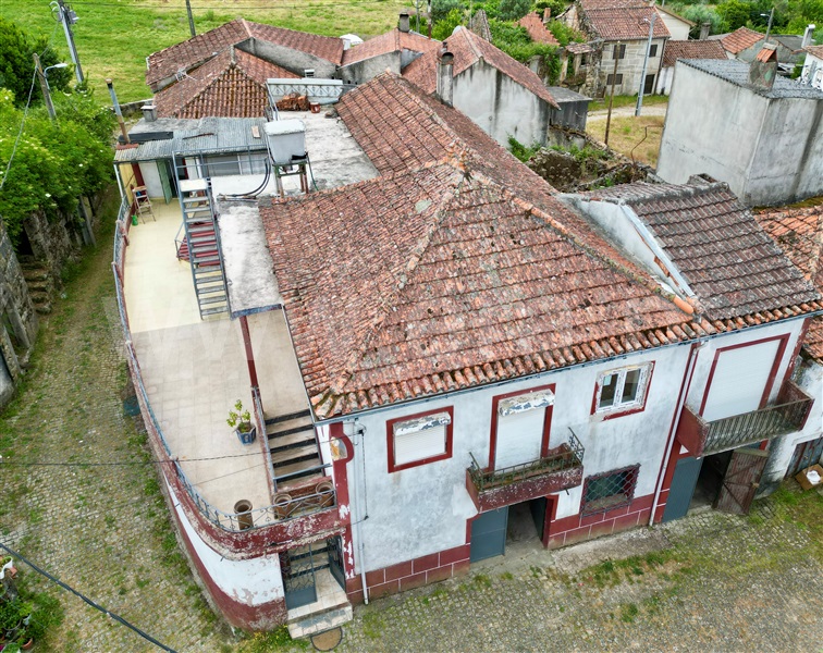 Moradia T4 / Mangualde, Espinho