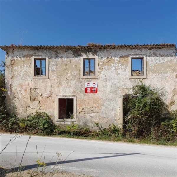 Terreno Misto / Torres Novas, Caveira