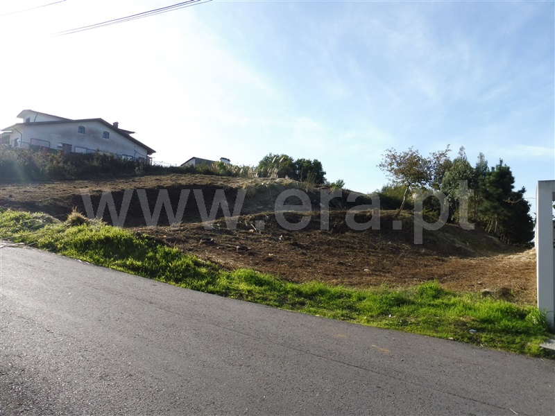 Terreno para Construção / Santa Maria da Feira, Fornos e Escapães